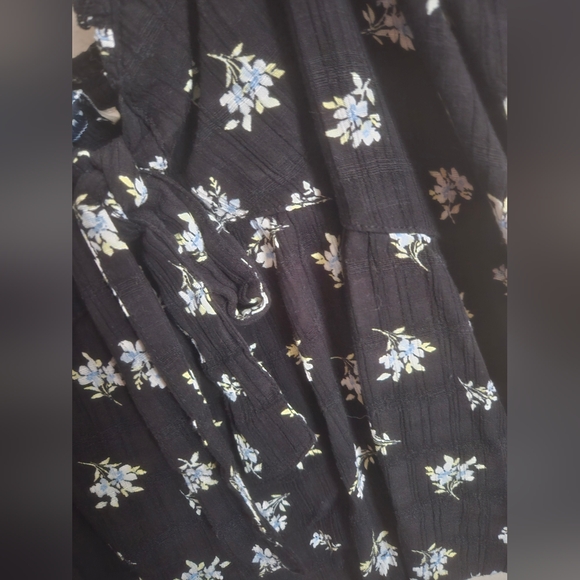 American Eagle Crop XL - Picture 2 of 5